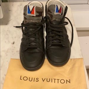 New Men’s Louis Vuitton high tops